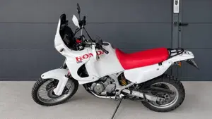 Honda Africa Twin XRV 750 (1996 - 02) 