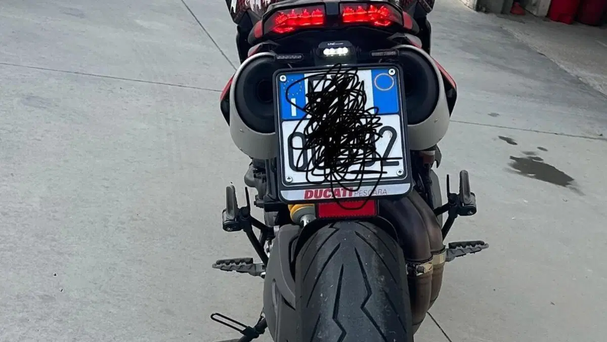 Ducati Hypermotard 950 RVE (2022 - 25) 