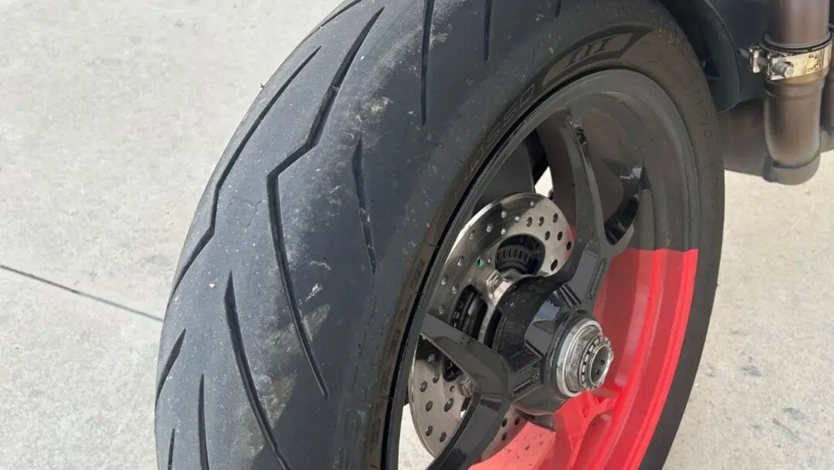 Ducati Hypermotard 950 RVE (2022 - 25)  (6)