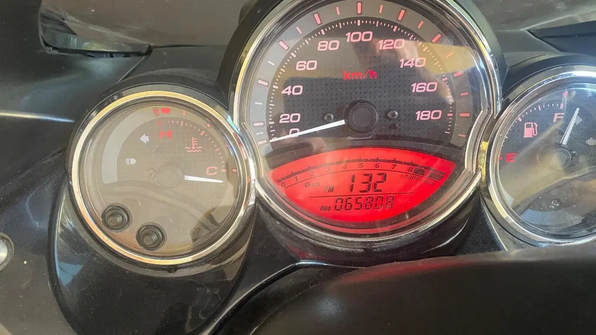 Yamaha T-Max 500 (2008 - 12)  (3)