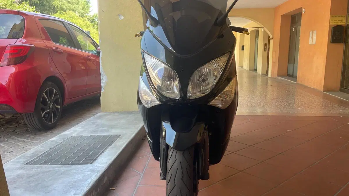 Yamaha T-Max 500 (2008 - 12)  (5)