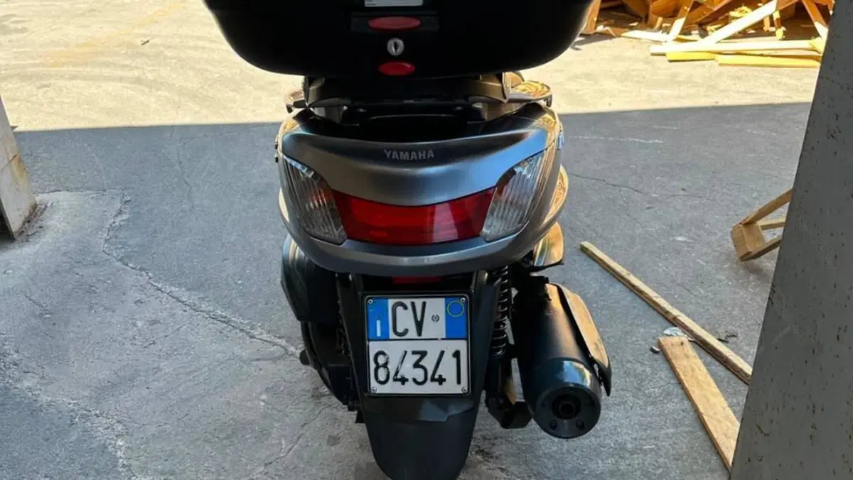 Yamaha Majesty 400 (2004 - 08)  (2)