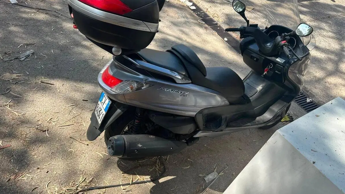 Yamaha Majesty 400 (2004 - 08)  (3)