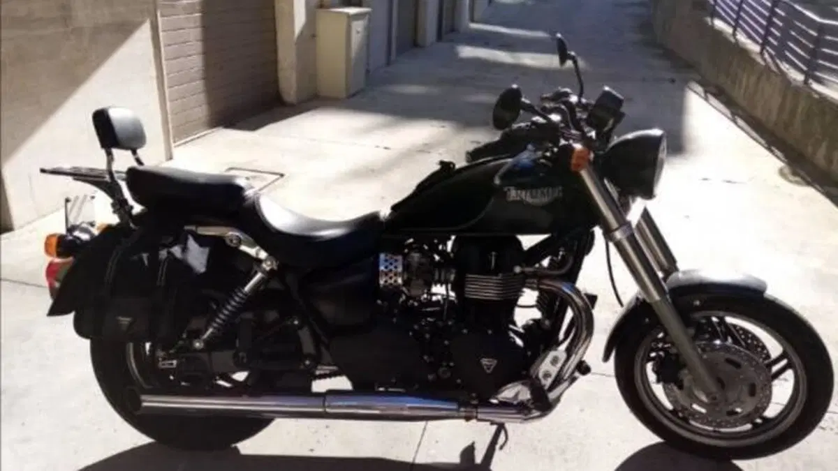 Triumph Speedmaster 865 (2005 - 10) 
