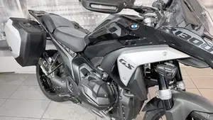 Bmw R 1300 GS Triple Black (2023 - 26)  (4)
