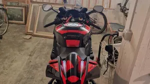 Aprilia RSV4 1100 Factory (2025 - 26) 