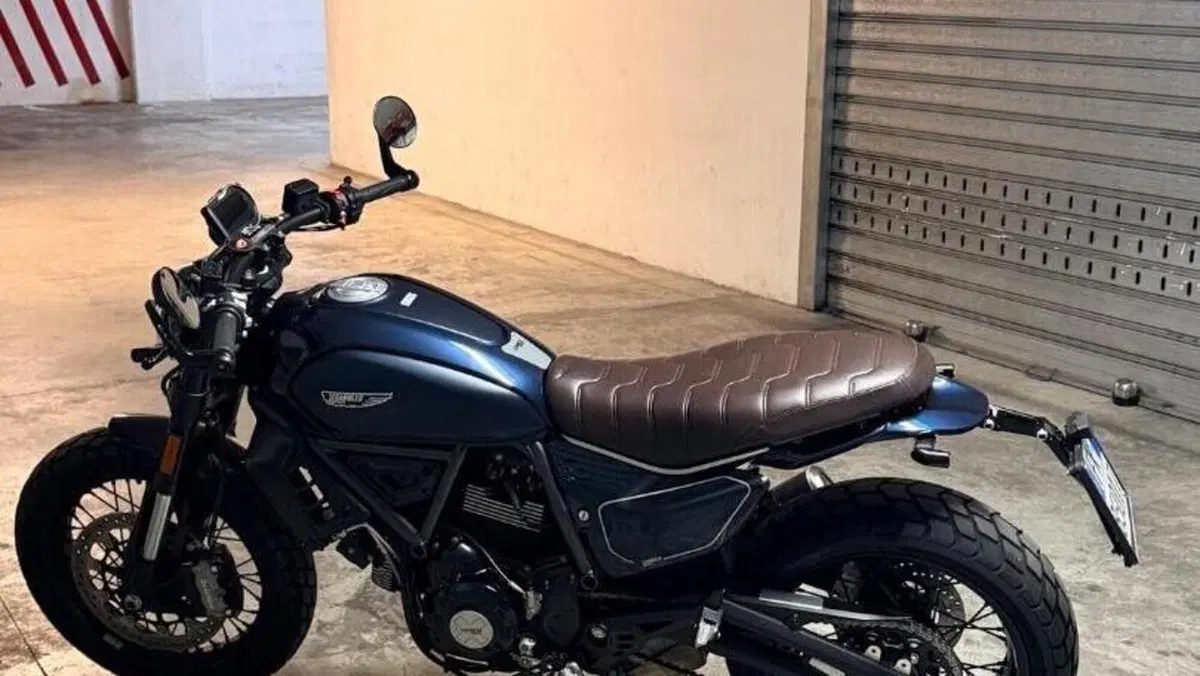 Ducati Scrambler 800 Nightshift (2023 - 24)  (2)