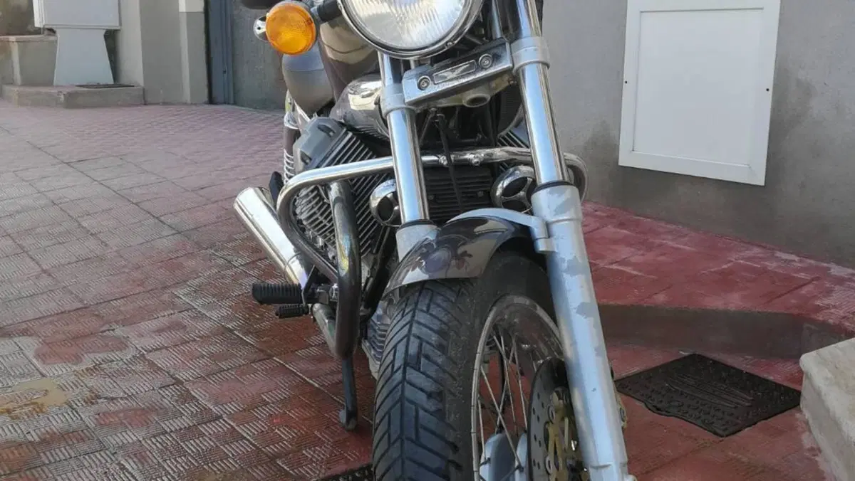 Moto Guzzi Nevada 750 (2002 - 06)  (8)