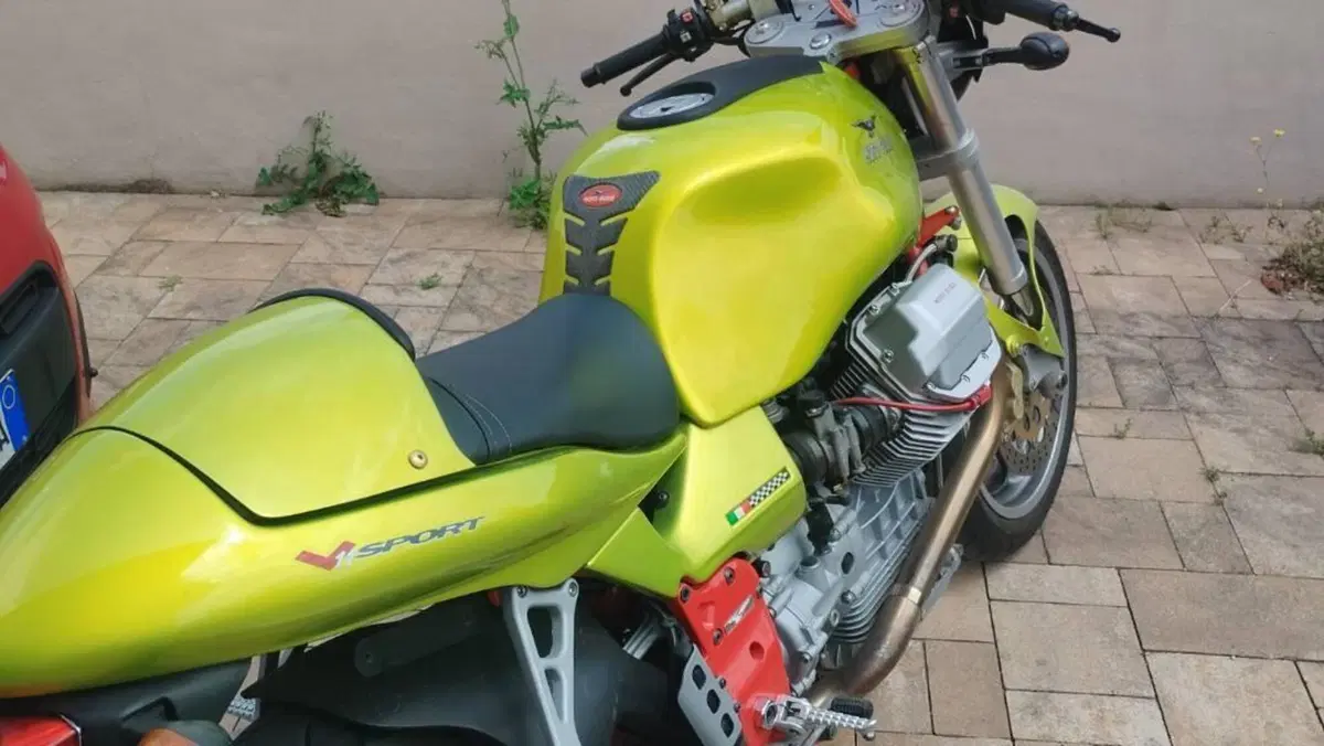 Moto Guzzi V11 Sport (1999 - 02)  (4)