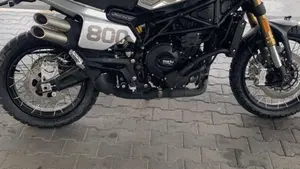 Benelli Leoncino 800 Trail (2022 - 26) 