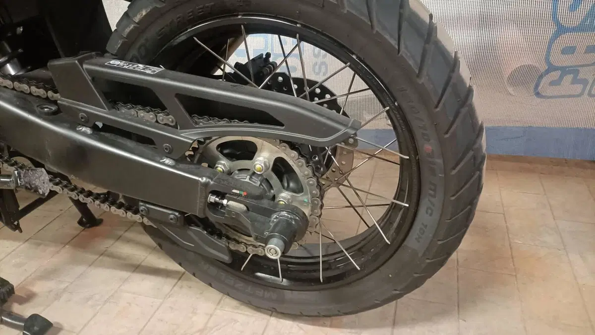 Honda Africa Twin CRF 1100L (2024 - 26)  (4)