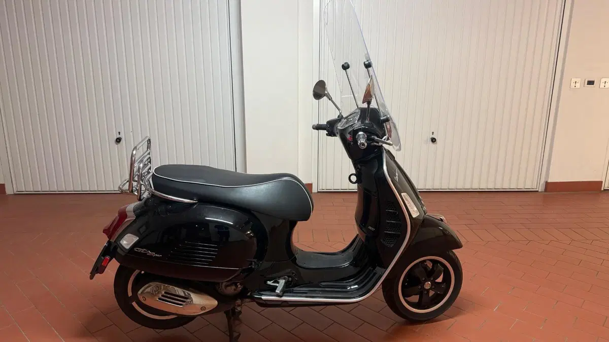 Vespa GTS 300 Hpe (2021 - 22) 