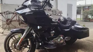 Harley-Davidson 107 Road Glide Special (2017 - 18) - FLTRXS  (3)