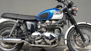 Triumph Bonneville T100 (2001 - 07)  (3)