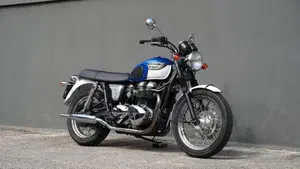 Triumph Bonneville T100 (2001 - 07)  (4)