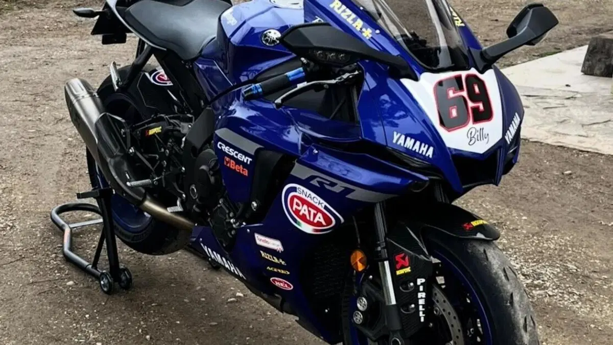 Yamaha YZF R1 (2020 - 25)  (4)