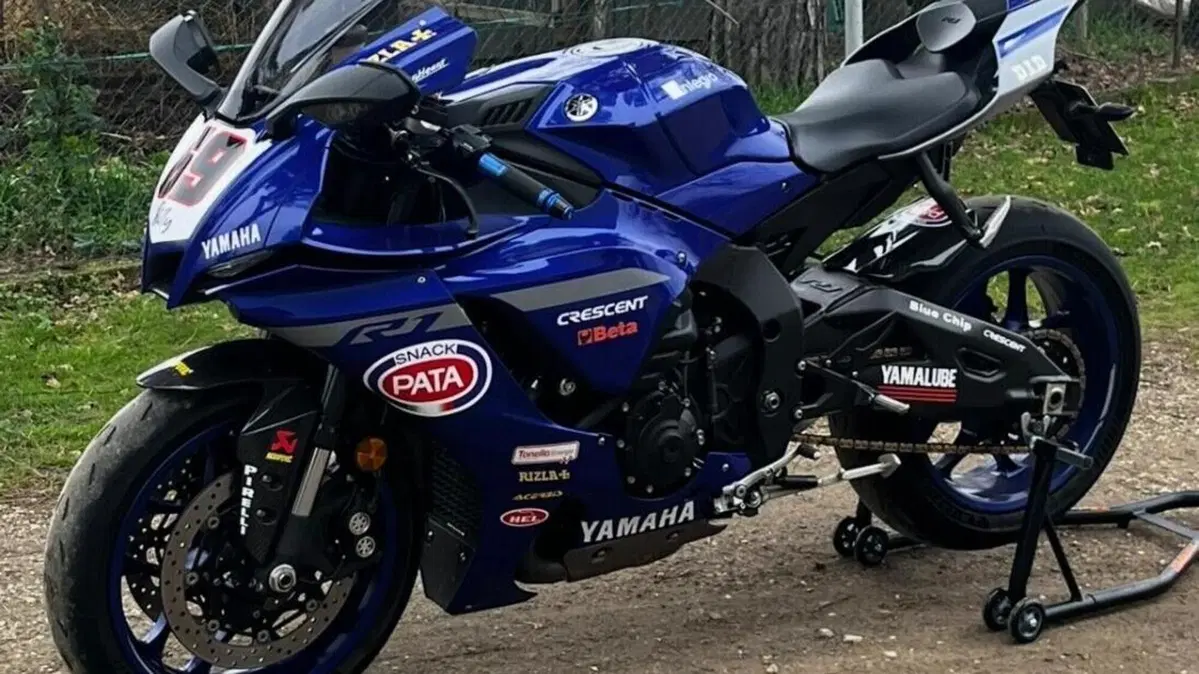 Yamaha YZF R1 (2020 - 25)  (6)