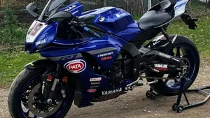 Yamaha YZF R1 (2020 - 25)  (6)