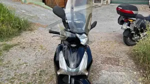 Honda SH 125 i ABS (2013 - 17)  (2)