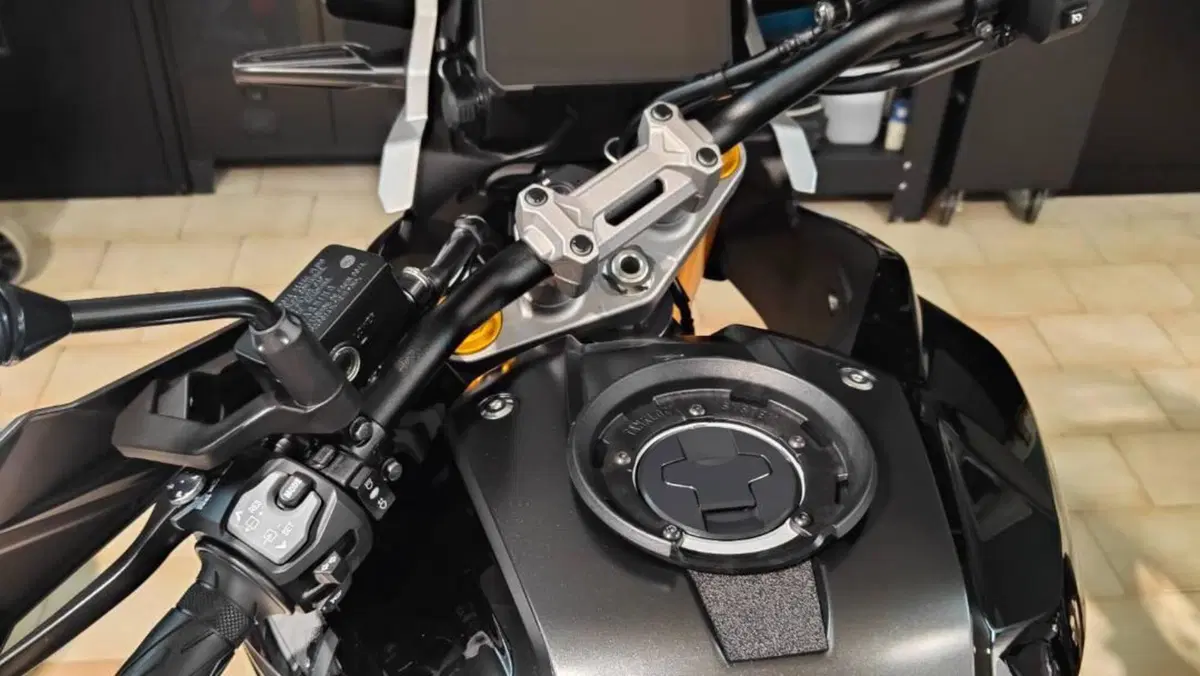 Suzuki V-Strom 1050DE (2023 - 24)  (7)