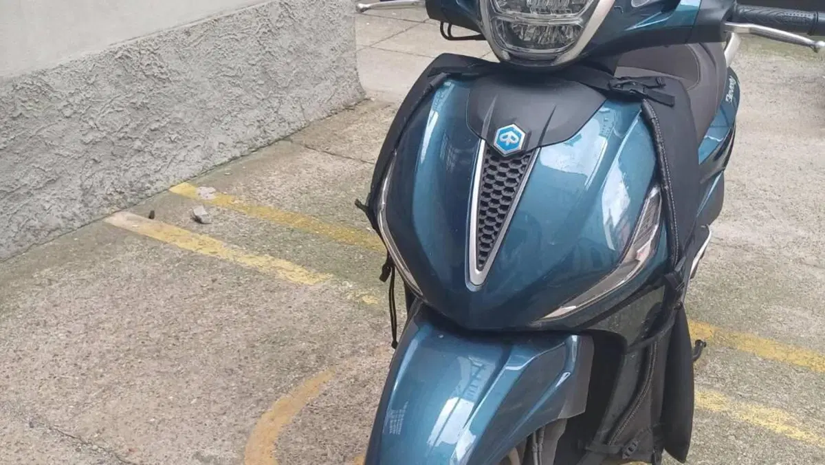 Piaggio Beverly 300 S ABS-ASR (2021 - 25)  (2)