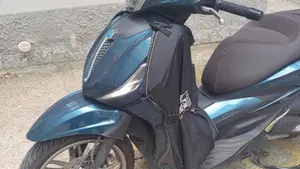 Piaggio Beverly 300 S ABS-ASR (2021 - 25)  (5)