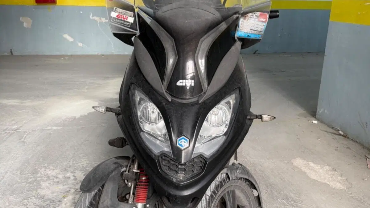 Piaggio Mp3 300 Hpe (2019 - 20)  (8)