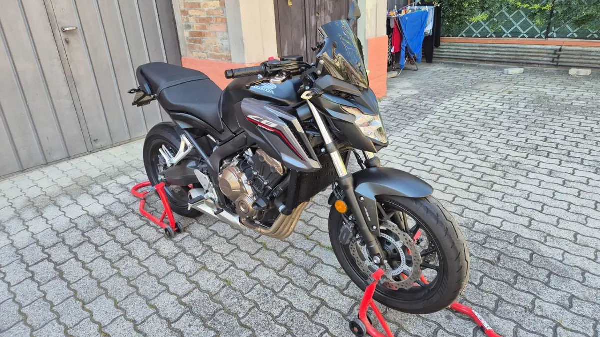 Honda CB 650 F (2017 - 18) 
