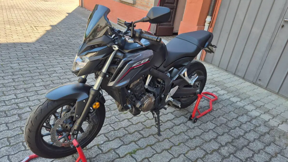 Honda CB 650 F (2017 - 18)  (3)