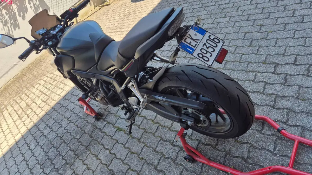Honda CB 650 F (2017 - 18)  (4)