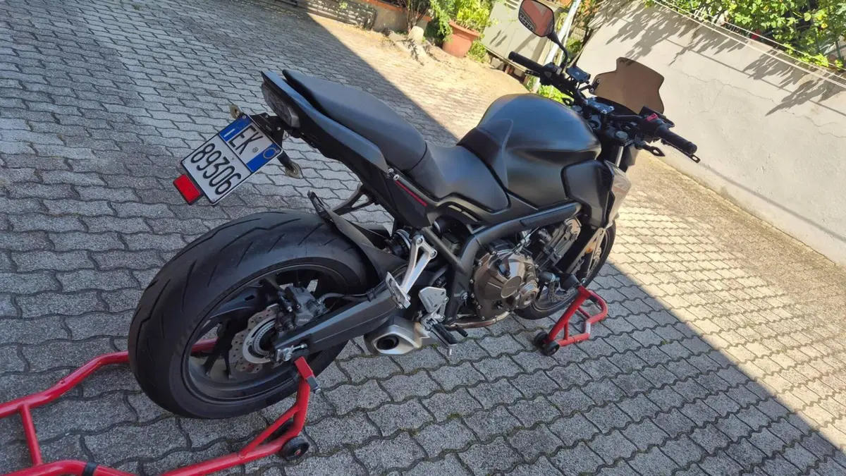 Honda CB 650 F (2017 - 18)  (5)
