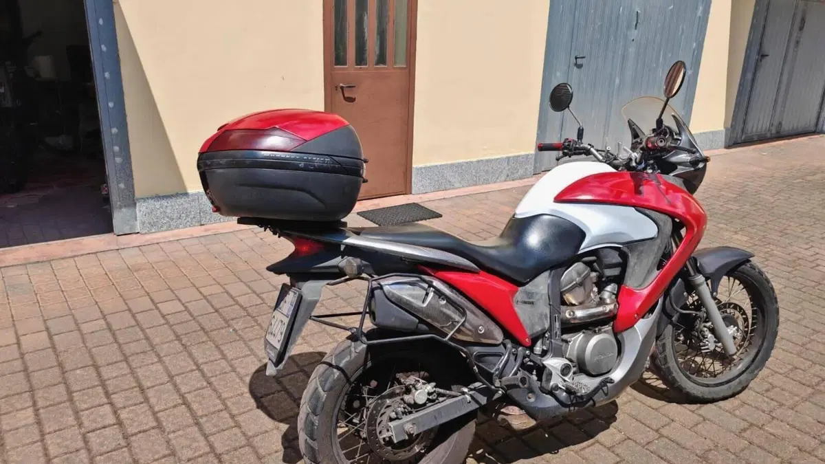 Honda Transalp XL 700 V (2007 - 2013)  (2)
