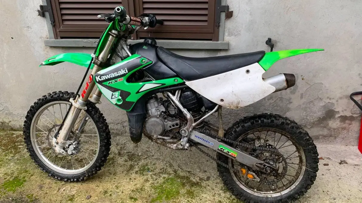 Kawasaki KX85 (2009)  (2)