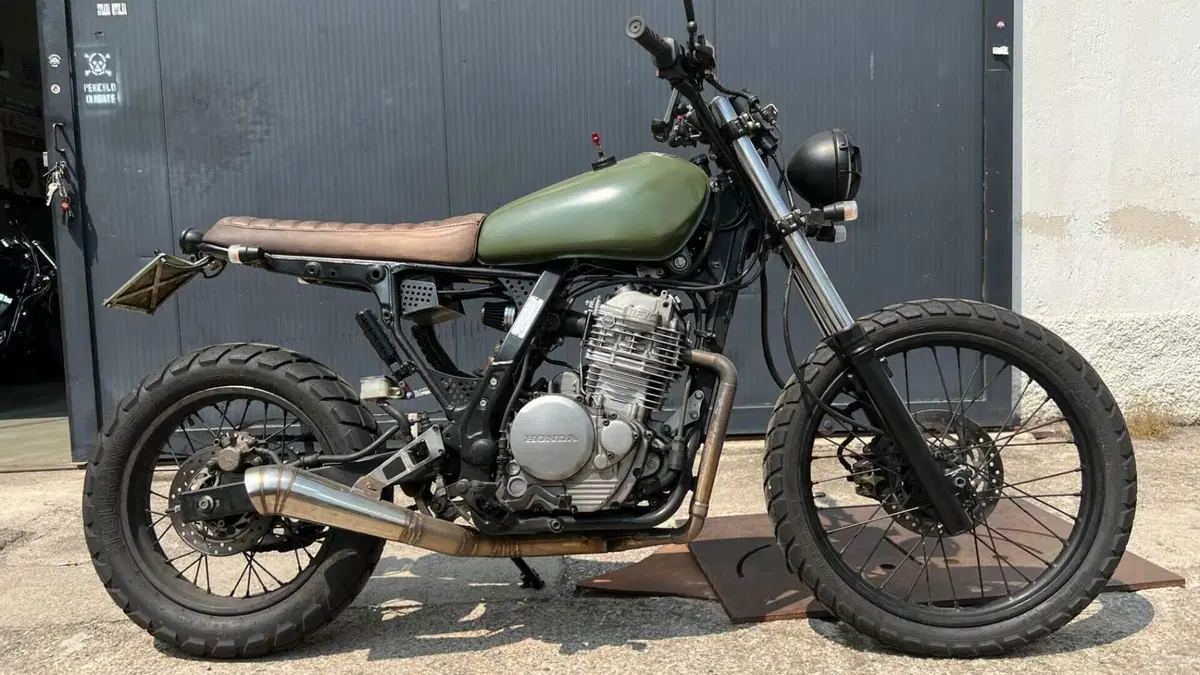 Honda NX 650 Dominator (1991 - 95) 