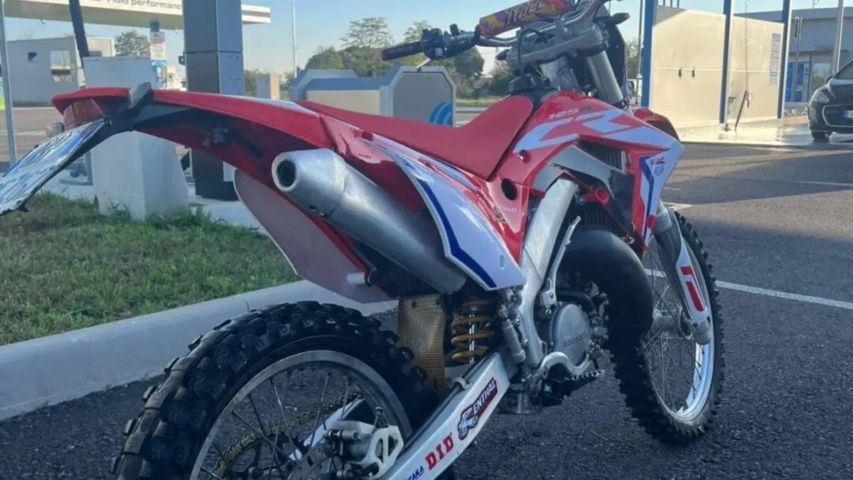 Honda CR 125 R (2000 - 02)  (4)