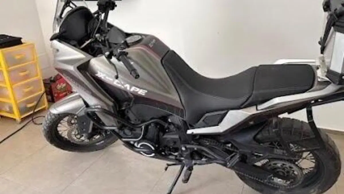 Moto Morini X-Cape 650 (2021 - 26)  (4)