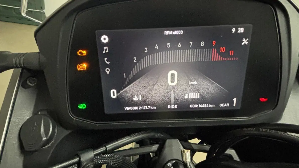 Moto Morini X-Cape 650 (2021 - 26)  (9)