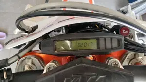 KTM 300 EXC TPI Six Days (2022)  (5)