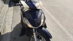 Honda SH 150i (2009 - 12)  (2)