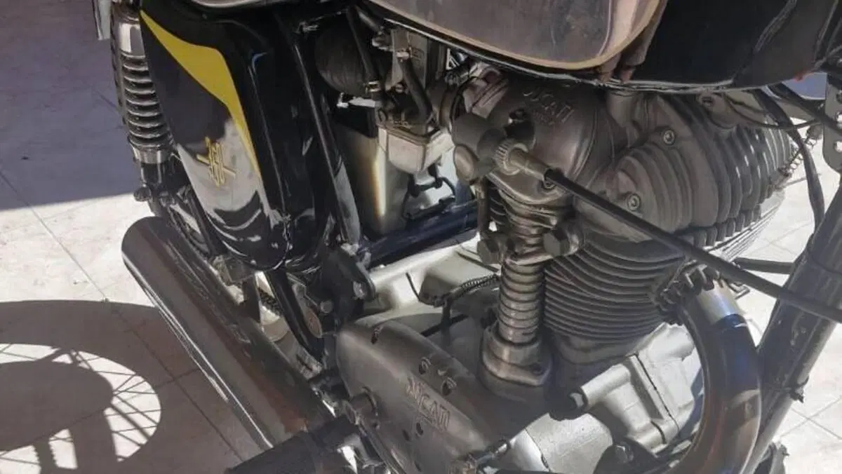 Ducati   (2)