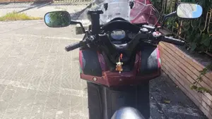 Honda Silver Wing 600 (2001 - 05)  (3)