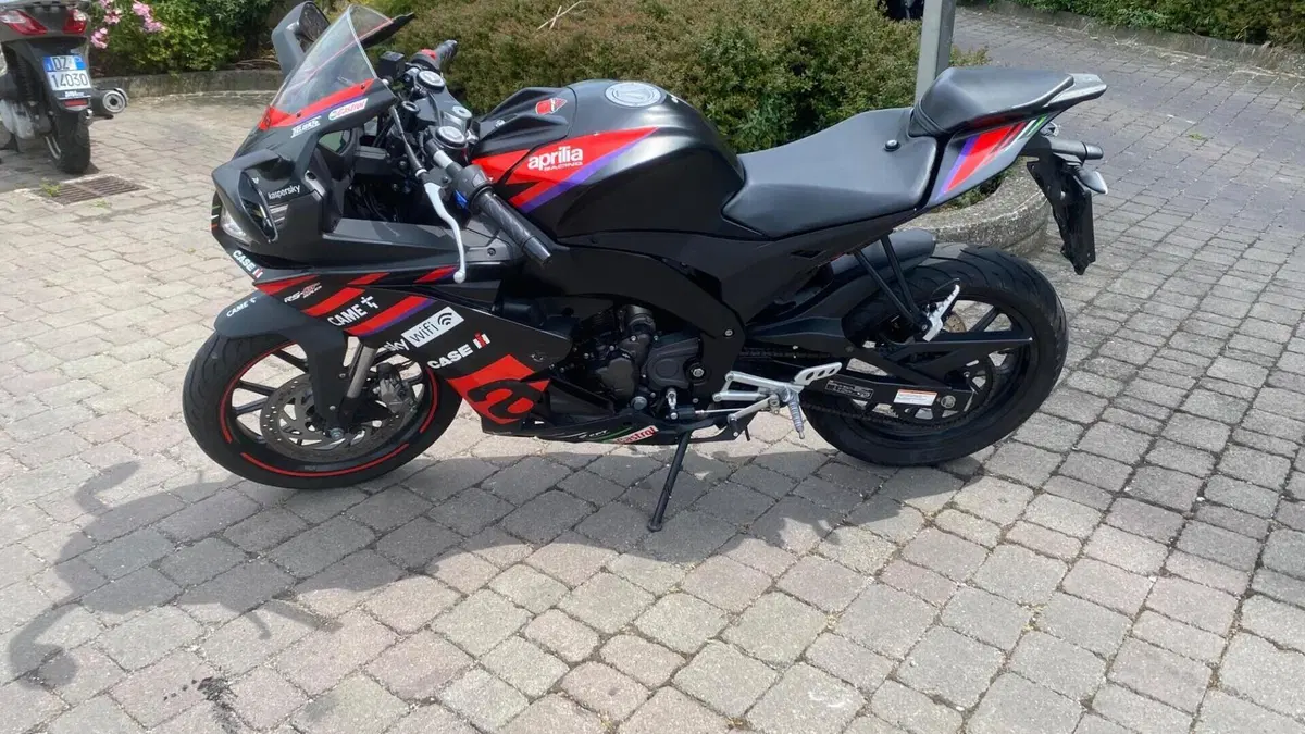 Aprilia RS 125 GP Replica (2021 - 24)  (2)