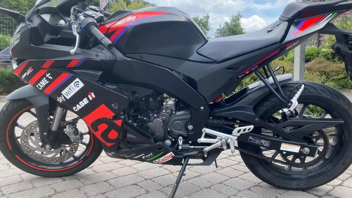 Aprilia RS 125 GP Replica (2021 - 24)  (3)