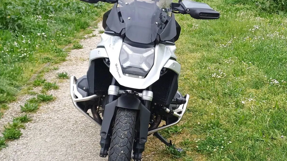 Bmw R 1300 GS (2023 - 26)  (2)