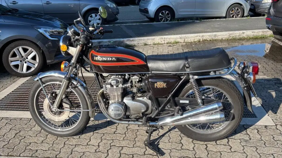 Honda  