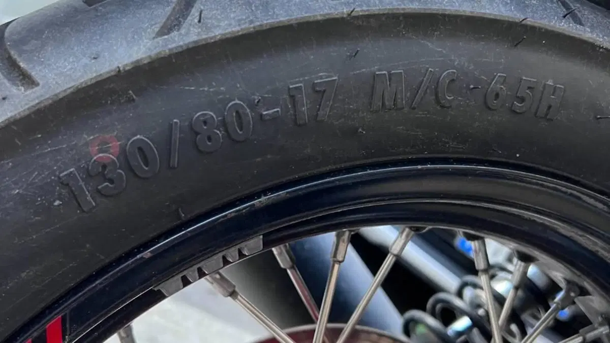 Moto Guzzi V7 Racer (2012 - 14)  (6)