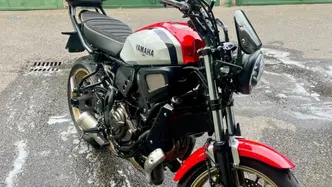 Yamaha XSR 700 XTribute (2021) usata