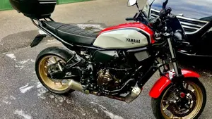 Yamaha XSR 700 XTribute (2021)  (4)