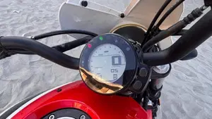 Yamaha XSR 700 ABS (2016 - 20)  (4)