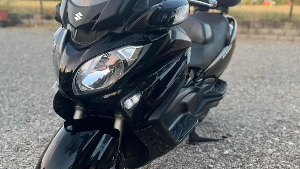 Suzuki Burgman AN 650 (2013 - 15)  (2)